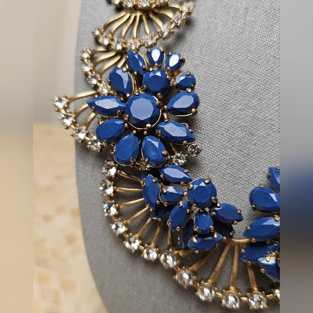 [J. CREW] Vintage Gold Tone Blue Stones Fan Crysral Gemstones Statement Necklace